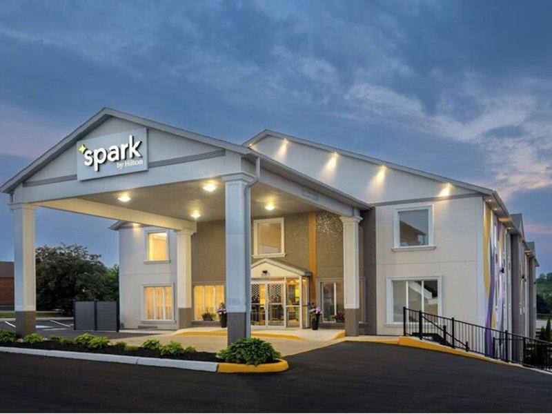 CE5B403F67A40291FAFCCB321A7D70A1