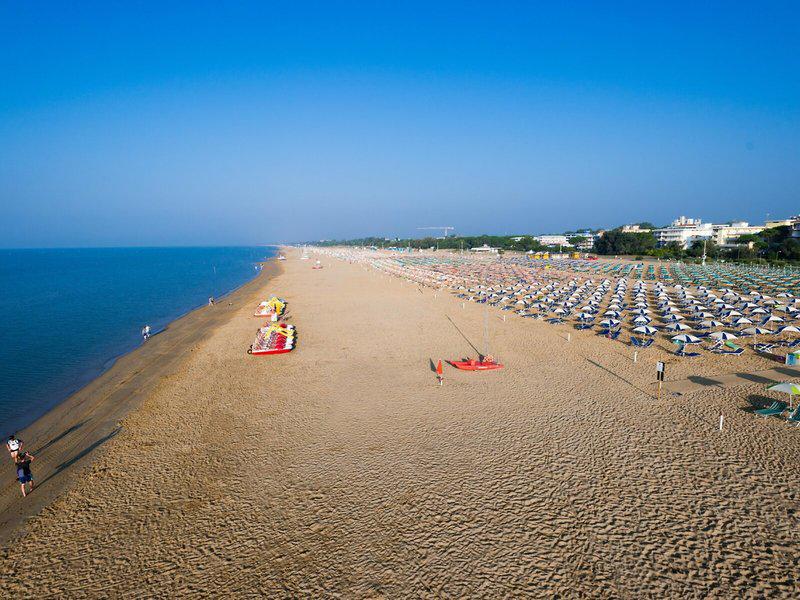 EDC9E75E918114131D9E0D704EE0226A