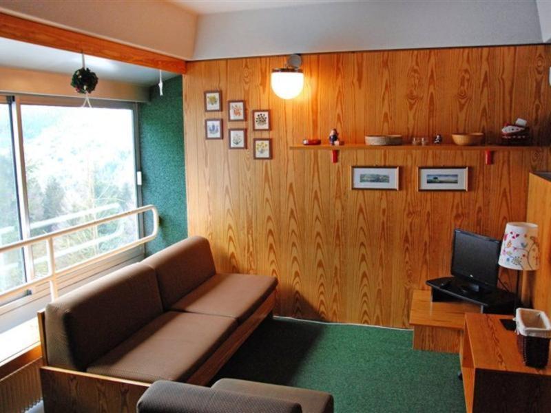 77EF8DDAE0FCAFFFCD6139253F3B3E76