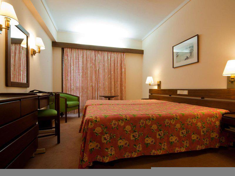 E77C16DE8754AD6D4234E3BC29F59390