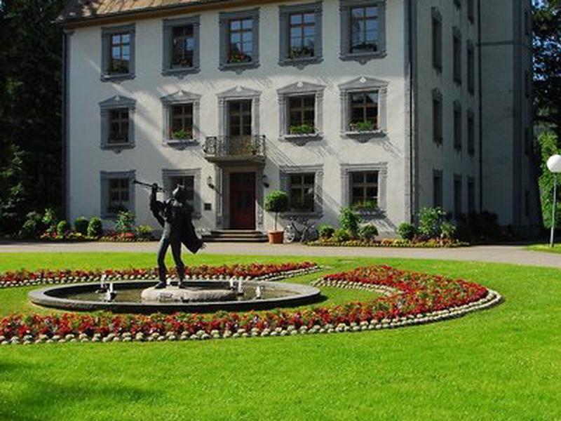 120BE1A081EB05050BB3395EFB2B4BF0