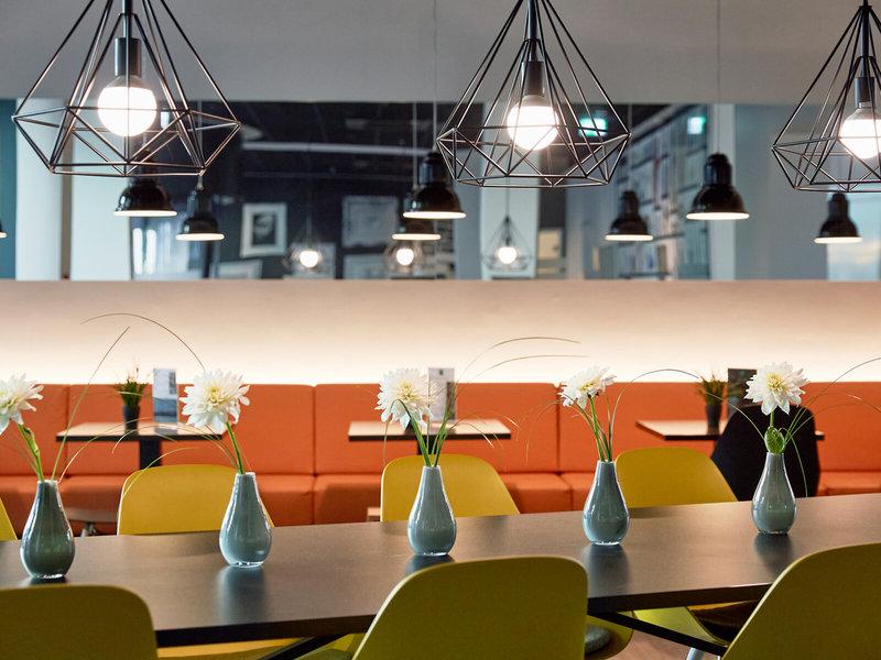 E6A49C6B007E94E3872E11F2BB502638