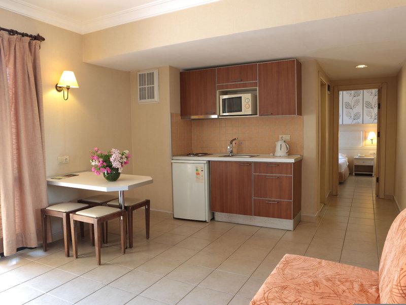 E9D36F83A550C23064441EAC0C2CEB9F