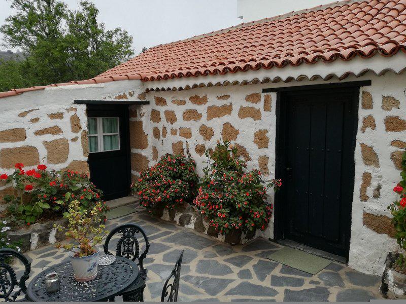 83BA33B55707E7766B25BA0A77547D7D