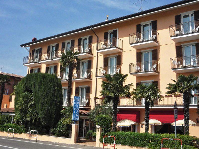 E2D72D4CFDA20629402D2869327CFB88