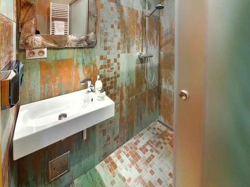 52C34AB6E7E1B5BAA2CD3D3A68800744