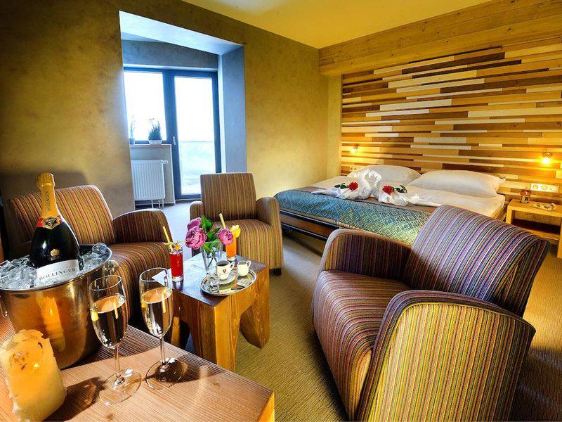 CA6F07B90E8938A9FC1747DE3F6C6619