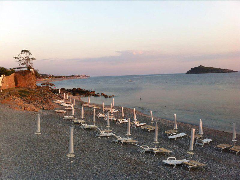 90A5D587D5A53334291E0EA49B4F3D42