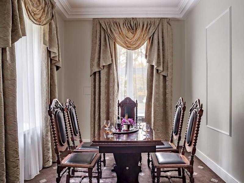 B6E057E3729A1F7366F8A29637D57406