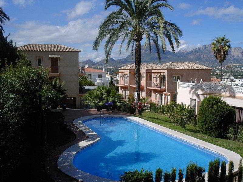 50EA8B23C324B5ADCE6D90A79369635B