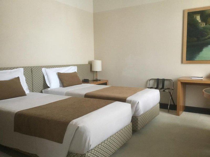 5679EA19F8A74B0F71DE462C505253EF