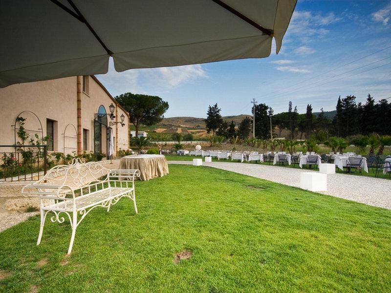 E8D3DBDC750BE2AF297B141AB7D20E1F