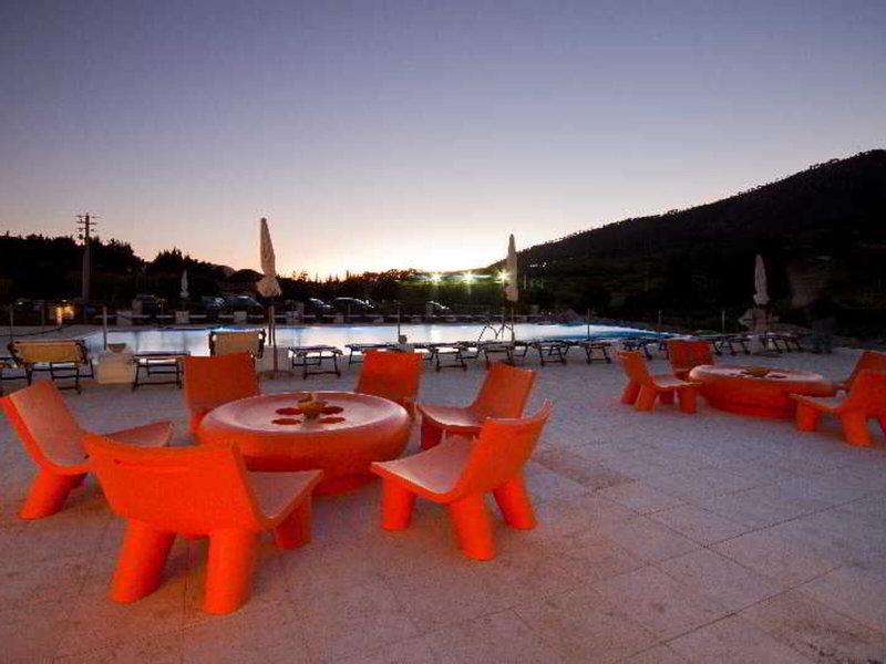 E1FF5B4C89DF67BF7427EDD9009B2F73