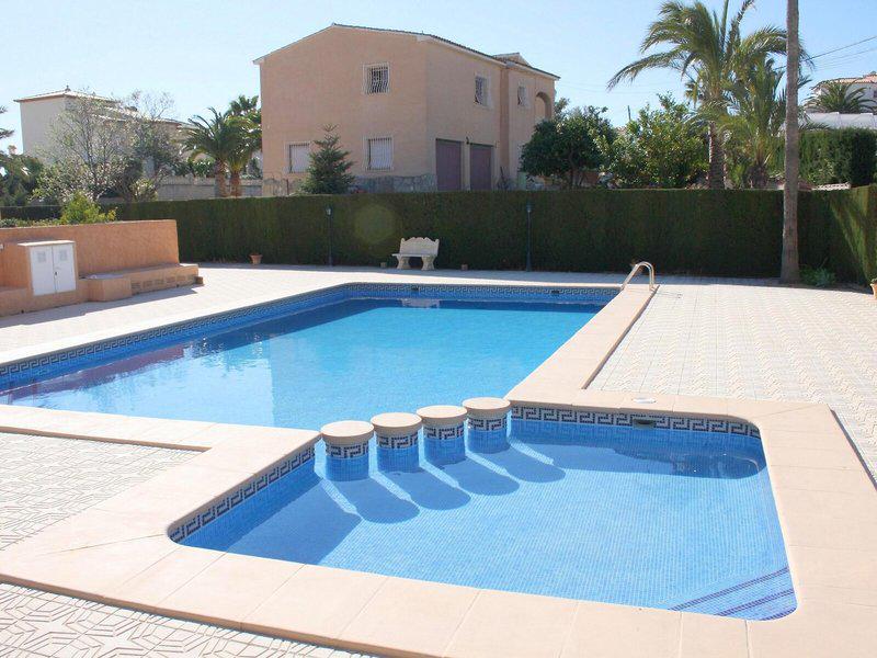 8F590BB4F837677BA5BA21C78ED73CFC