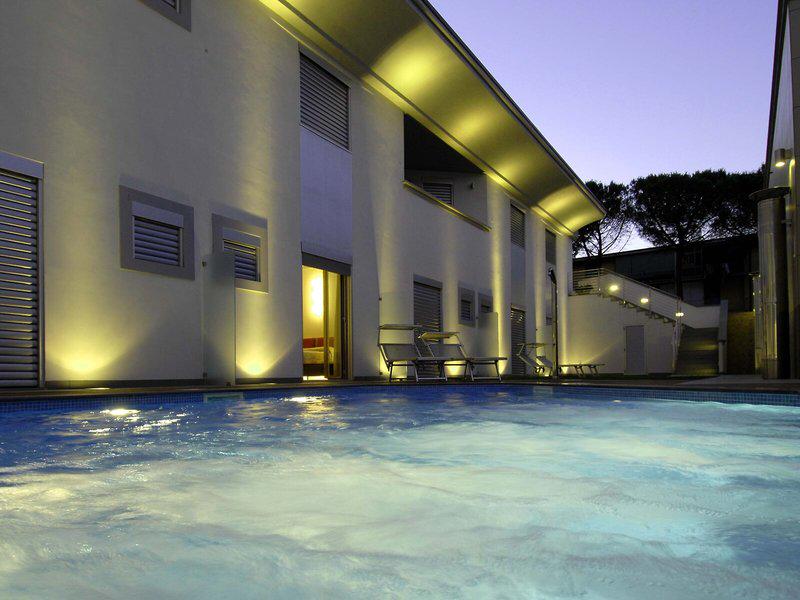 58CBE344184F0317F0BB4963163B87B3