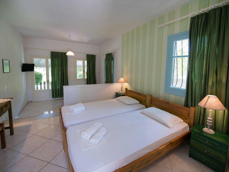 646FC437777F7792EE6662459CDE577D