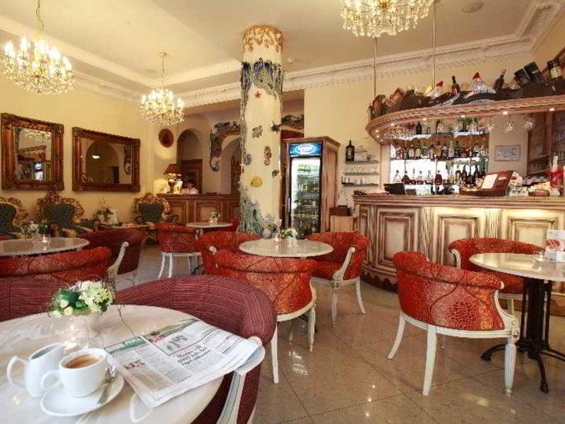 1D3BF422B9AF955592C83B6025E067E2