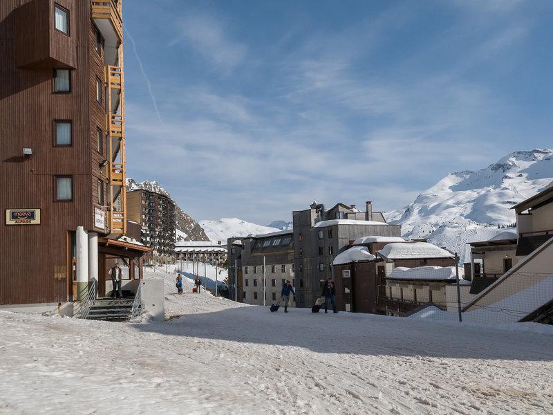 071A111FA742B921F93F5A264D32F396