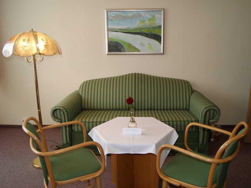 B761B59C51344DE4475E97C912FF55BF