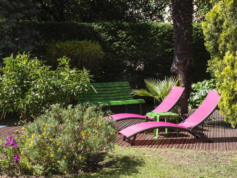 8F37D3E71A79E9A1CF14D3102B8B2003