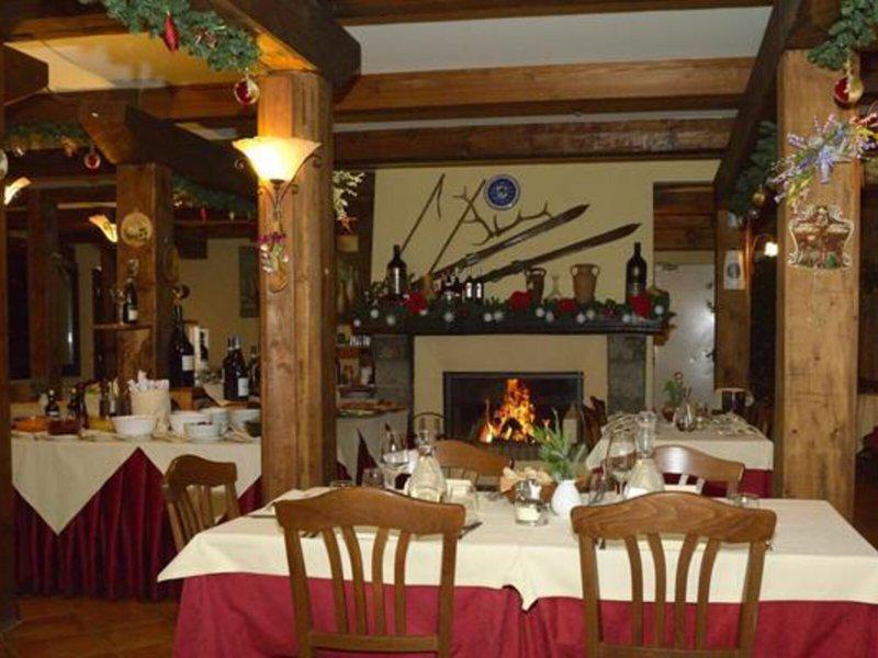 166C8DE25161792CA9EC89D8BF84579A