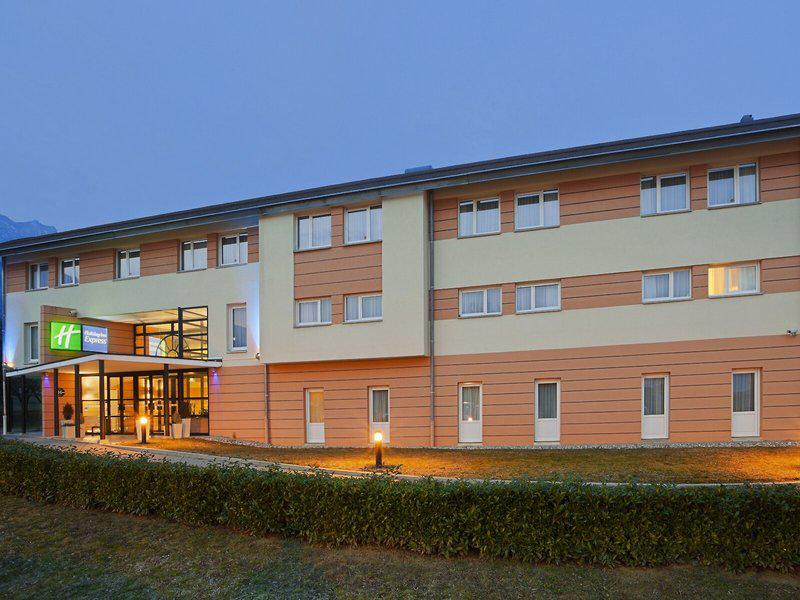 42215ECC4E2CB5EDC5BFD3D74A099F15