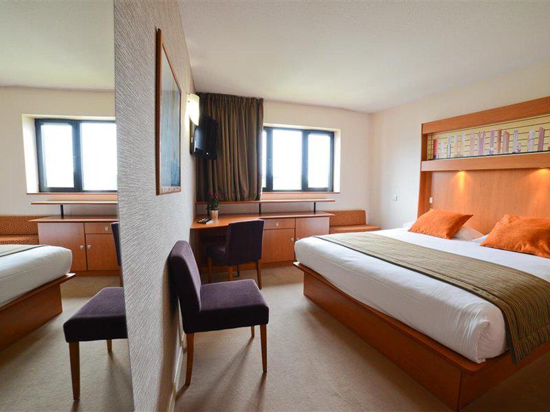 3EABC4D10DED35F5FD1546318C409D27