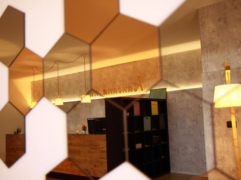 B7BBF580D2AFDA7DD0C97A73AAF9BCDE