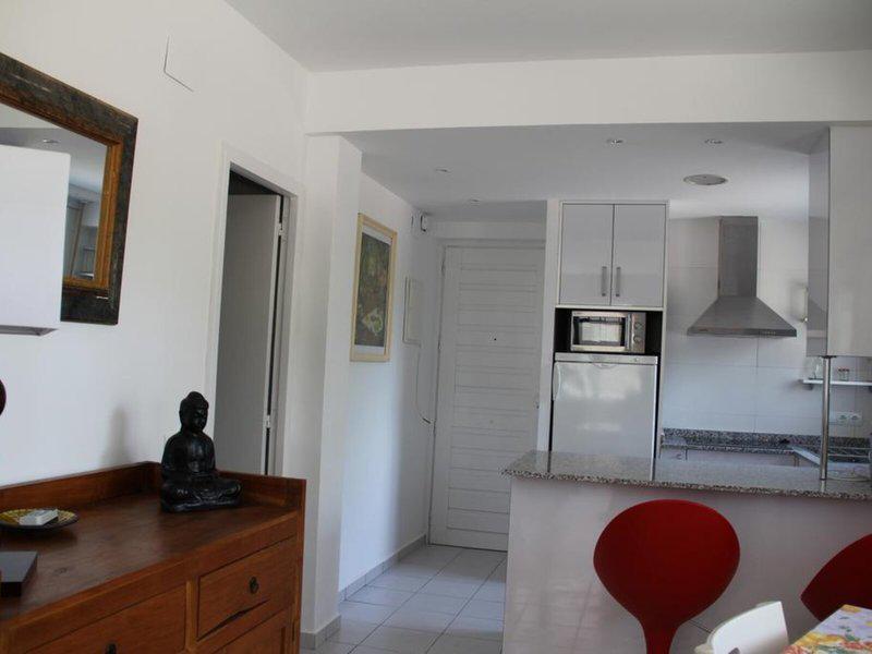 8EE7749DB56676665546997C43E7E98D