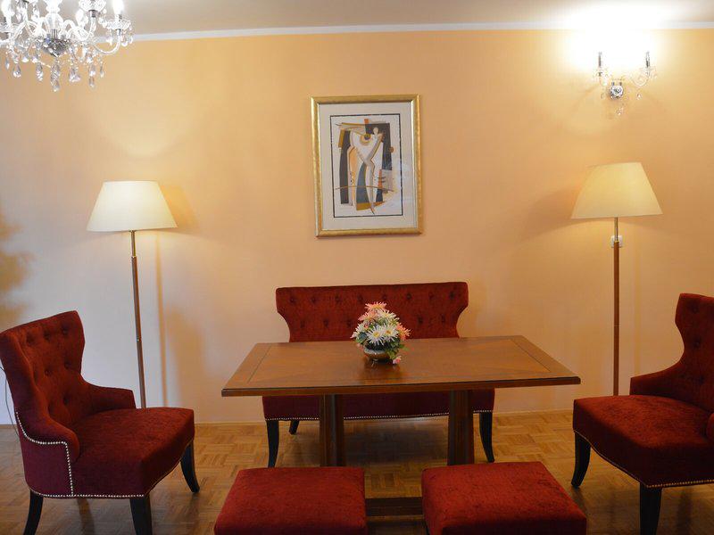 4452A32771FCE0EFFDC335B47E48D113