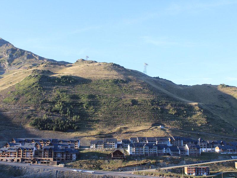 A97E49D761E6174F074E694619354762