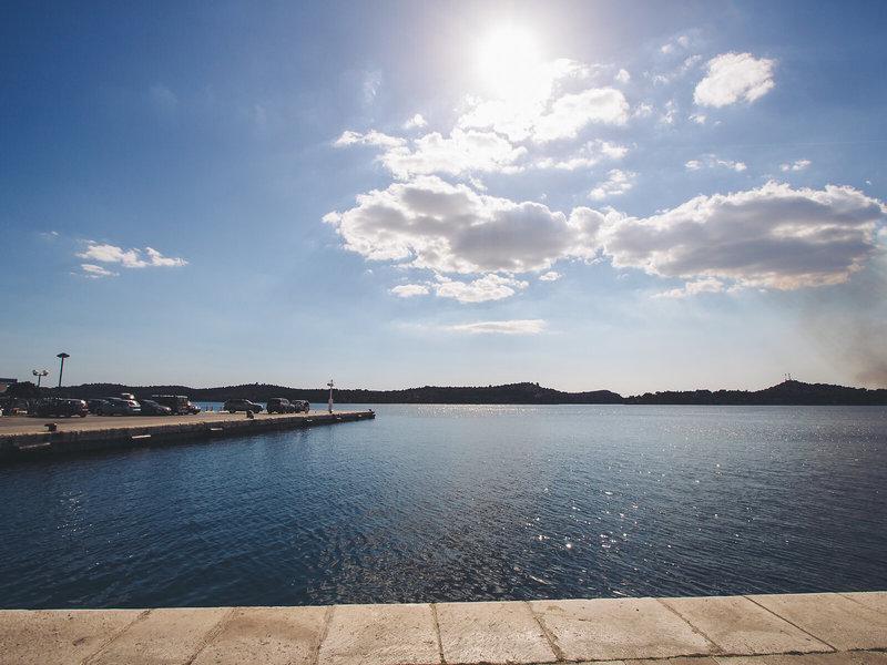 6B75212891B42C95D94D05C33BEB1998