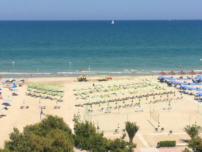 2D6D0FAA0359FE8CF3ACEF681BEB4155