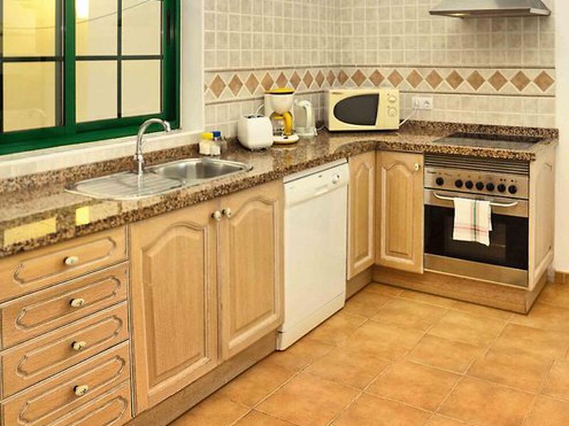 8E768DA2D8FEC6644D3CCF934D2BBFE7