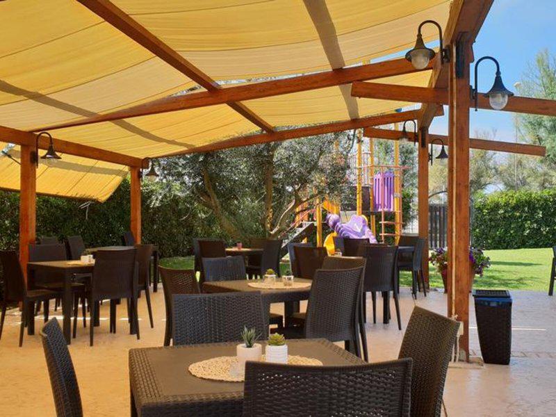 1AE6EF84466758AAA84B3F805C593DAF