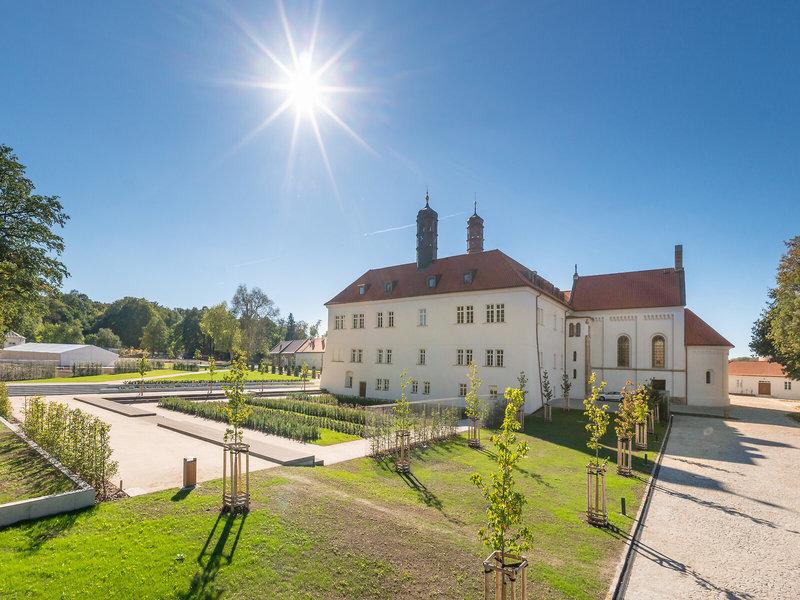 8C4F08DEE0CB4505D700091CA4DEF83B