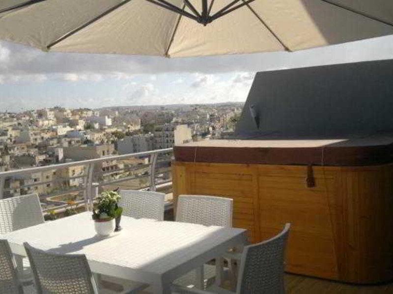 B11B4D35AFC65AF35AFCE72488199D32