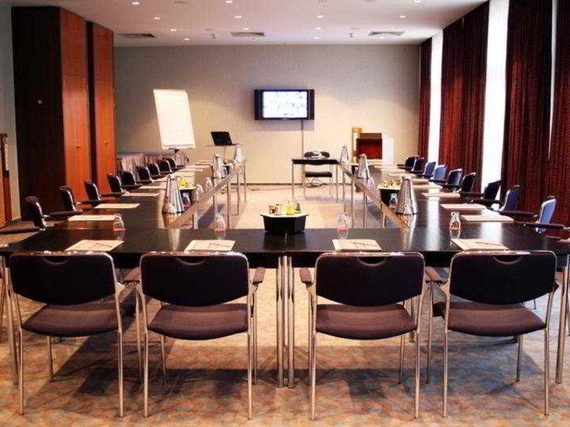 ABD8E621B3C4DB62E687A1F6A66A1434