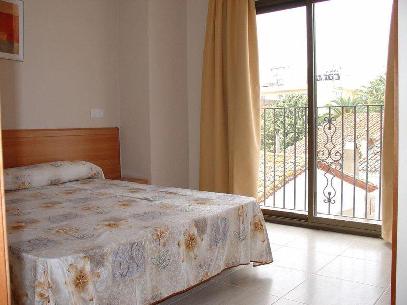 CAF2C15BDFAF639A4C1E503AB3AE46F4