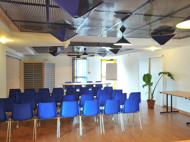 99CE87E90FEADF7D38A1D383C8E84EBA