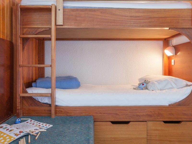 348601066F84AE425A41F2515FD93FD7