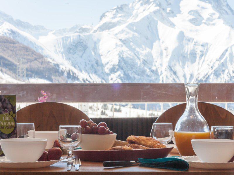 FF080785BCDA17403E6529D1B2DCC57A