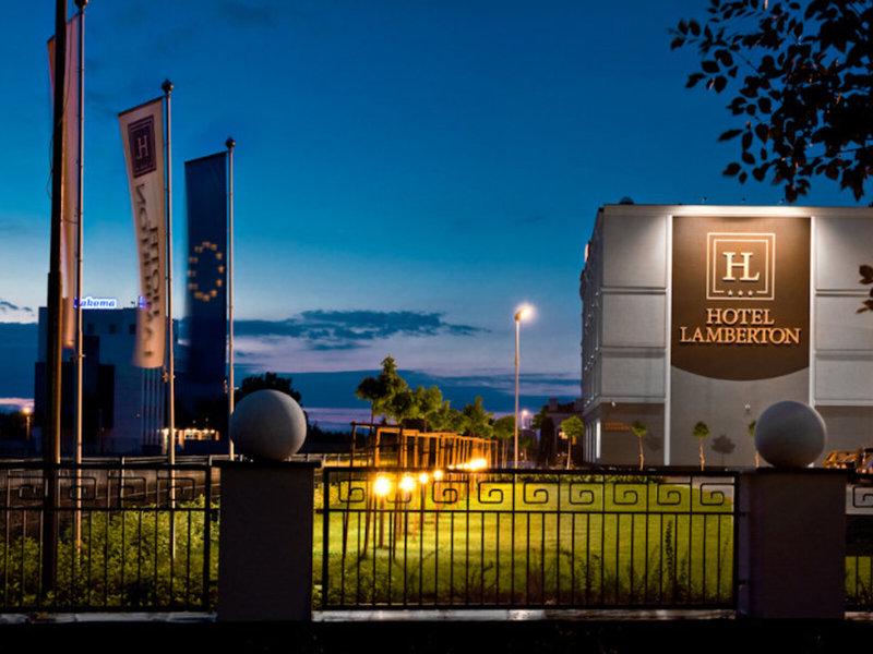 4986B0A5930AF6C716DFA3E78498C391