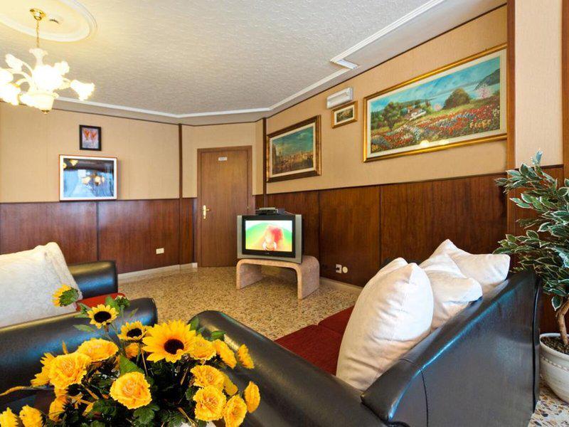 F7C9FAF3AACF7B16DAA9BC8067F695A1