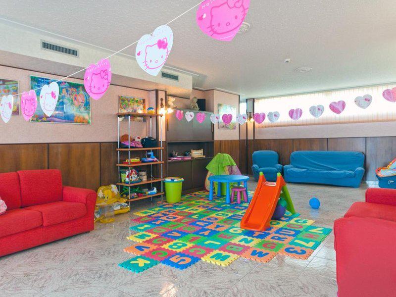 4D1E83AF940342E542F72A8C8678A614