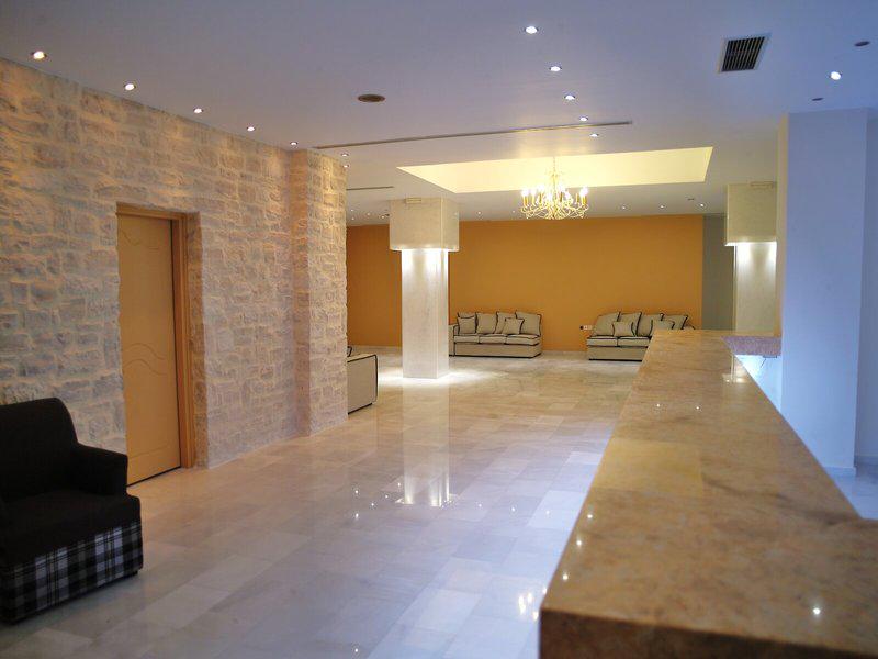 A013BCA0D618818E79B0D38F2E3CA529