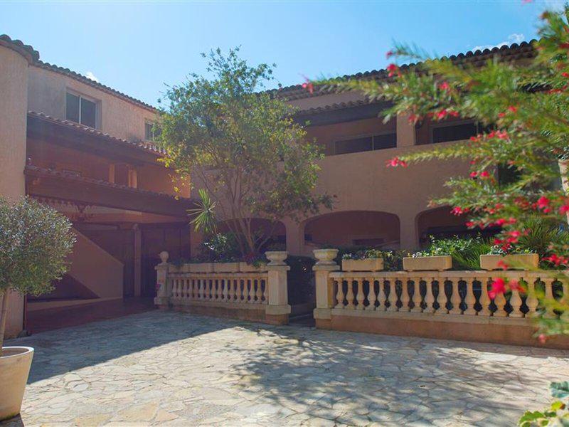 3F223D4204FCF13ED20E18AA45372FCE