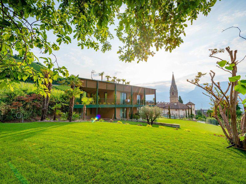 178FA9A52452A182D1AFF9C2D0A7767E