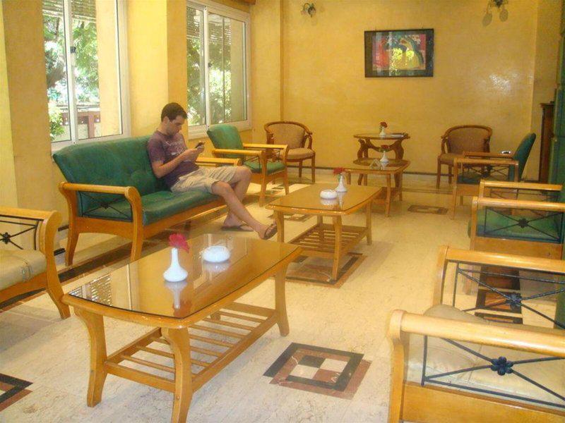 6FB385E0E9E99789F0264C9871858FFF