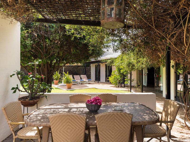 90AEE30E3F8F25E1A04A8A5F2F4A4BDC